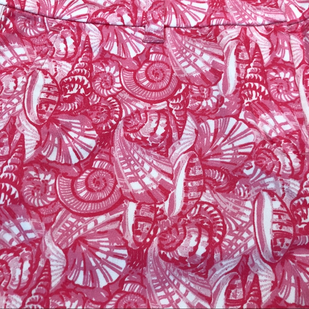 Vineyard Vines Seashell Print Short - Picture 3 of 5